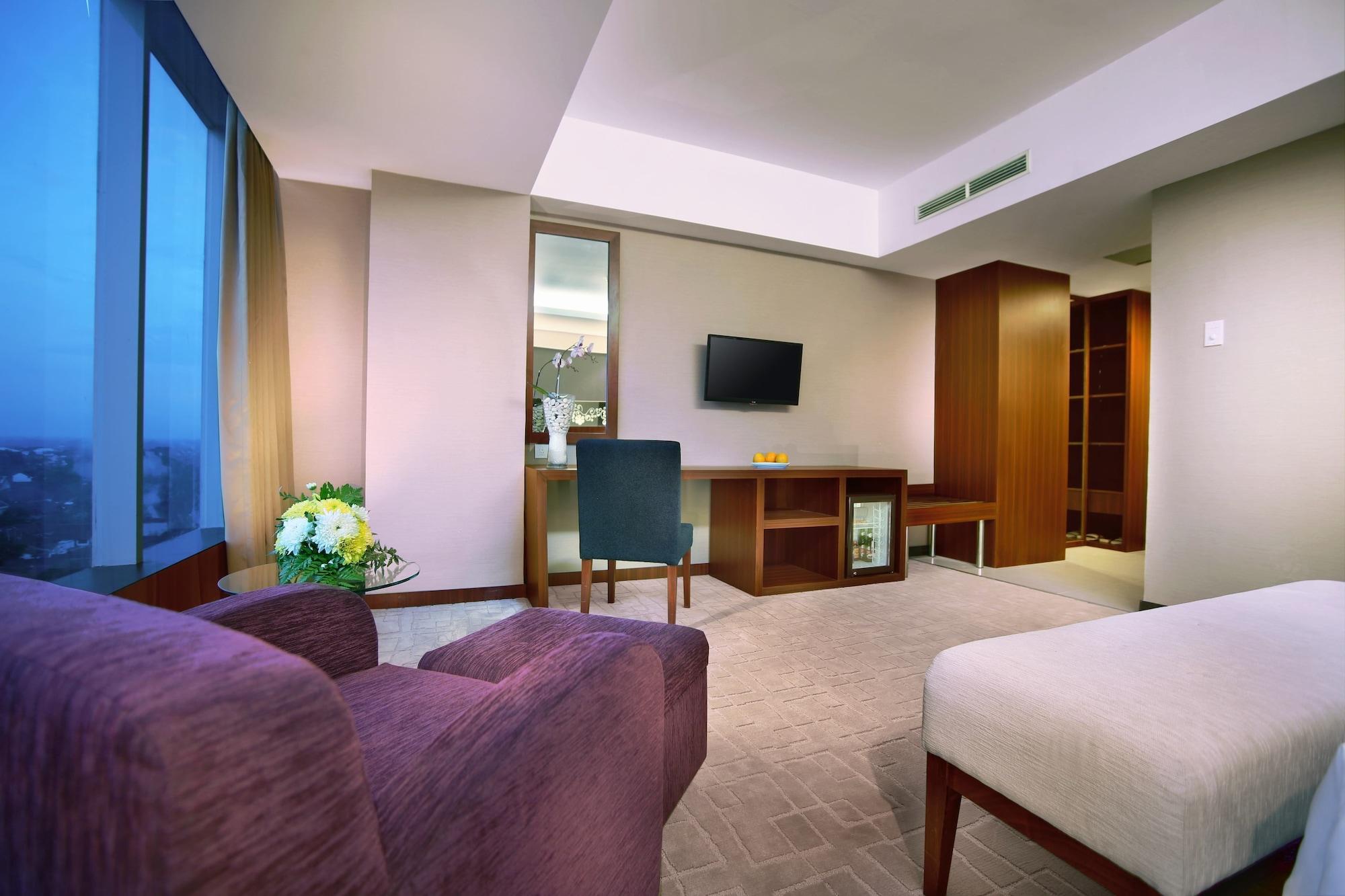 Aston Madiun Hotel & Conference Center Exterior photo