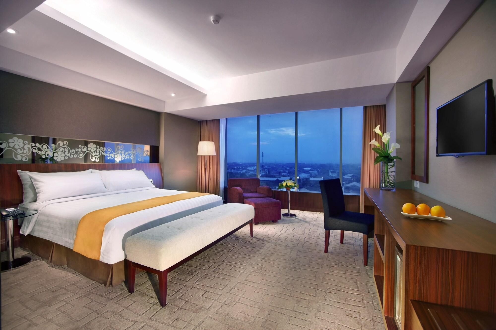 Aston Madiun Hotel & Conference Center Exterior photo