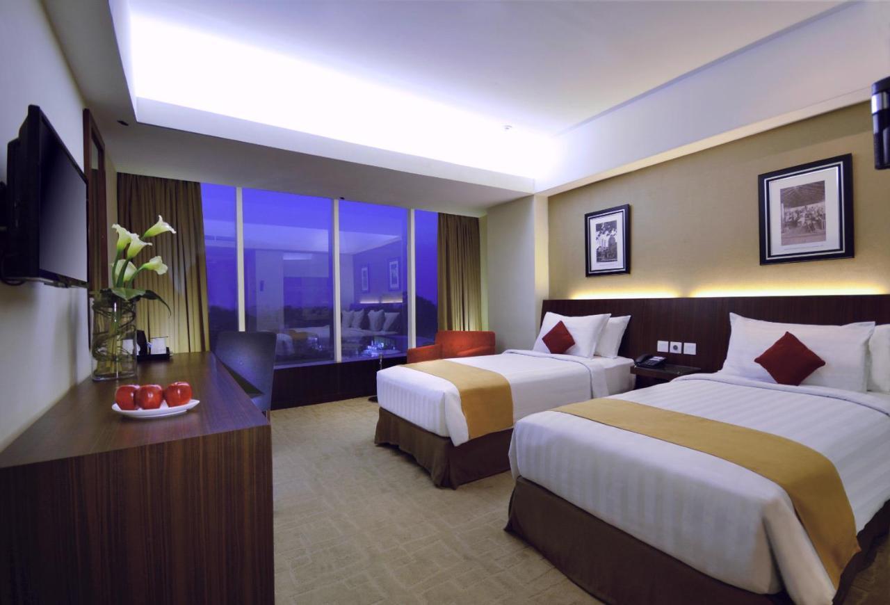 Aston Madiun Hotel & Conference Center Exterior photo